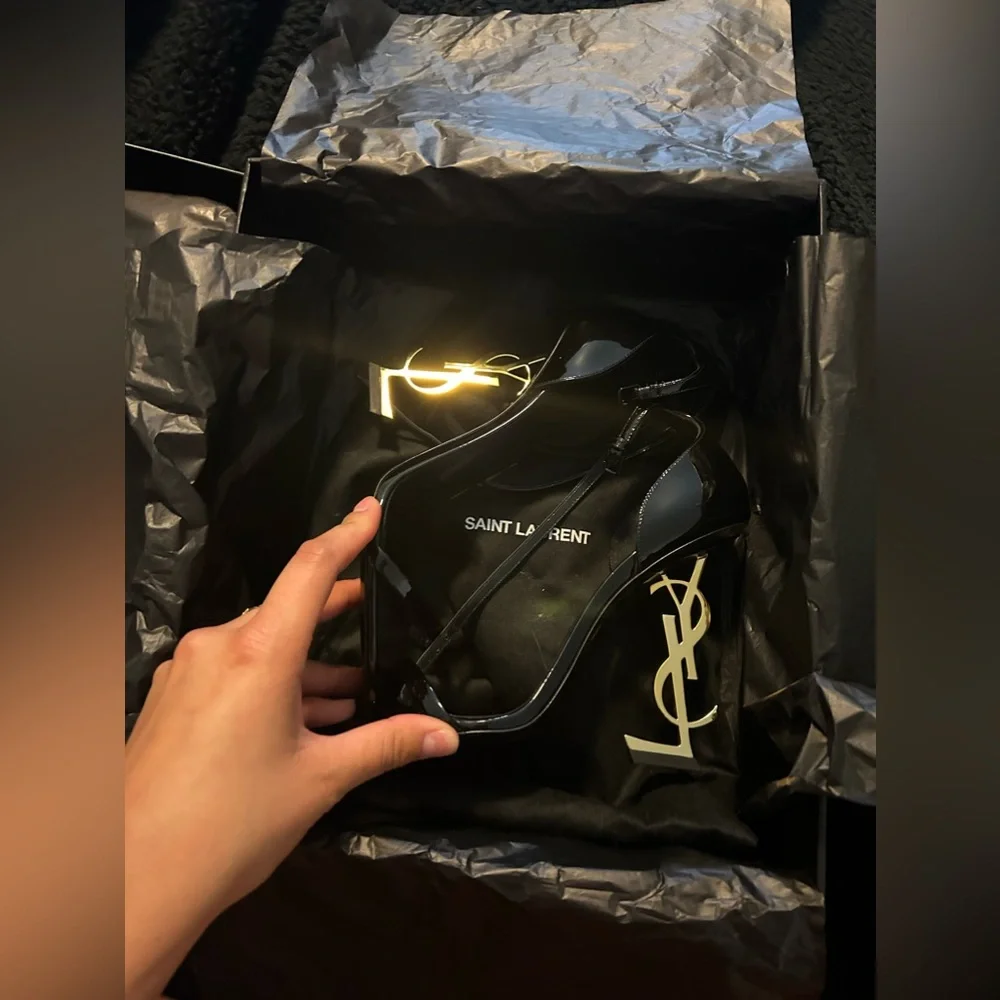 Ysl gets black and gold